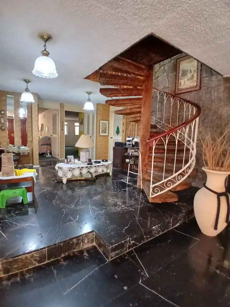 Casa en Venta Fuentes del Pedregal 530m2 Ideal para Remodelación